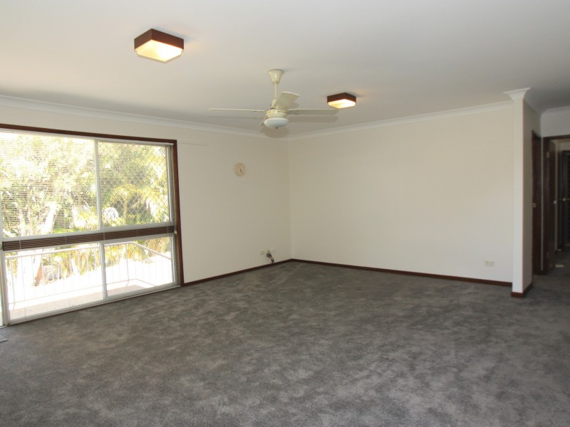 1/79 Rajah Rd, Ocean Shores NSW 2483