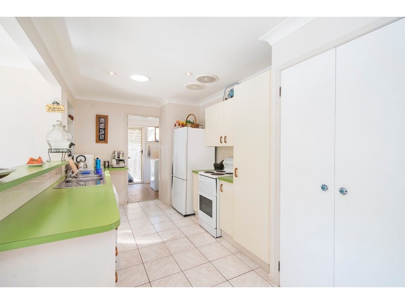 39 Balemo Drive, Ocean Shores NSW 2483