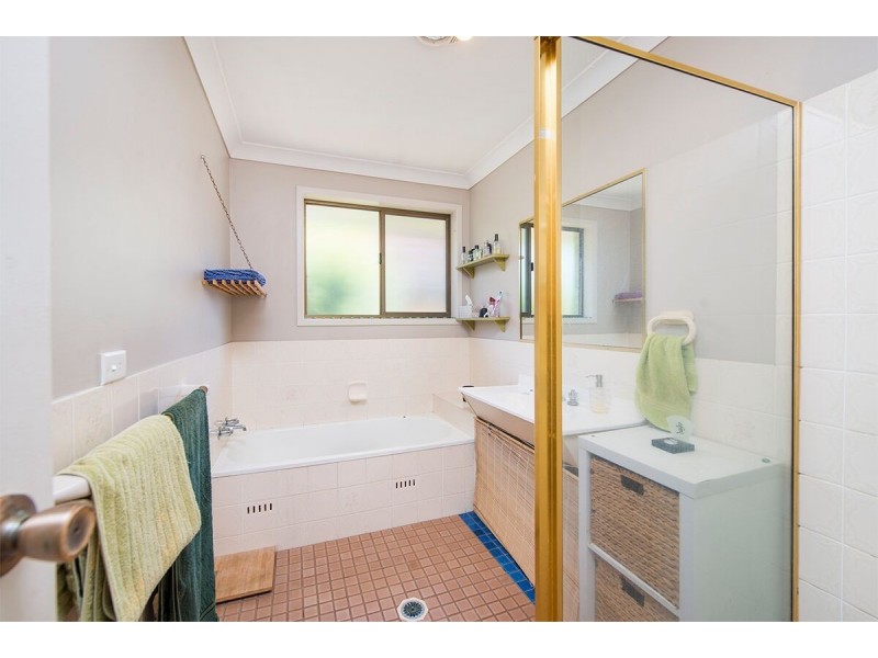 39 Balemo Drive, Ocean Shores NSW 2483