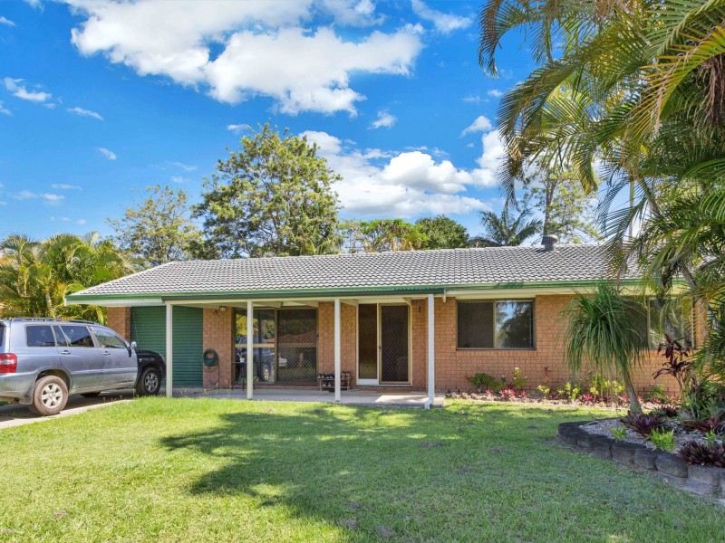 7 Kiah Close, Ocean Shores NSW 2483