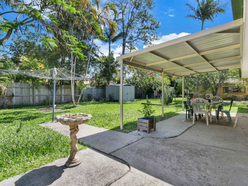 7 Kiah Close, Ocean Shores NSW 2483