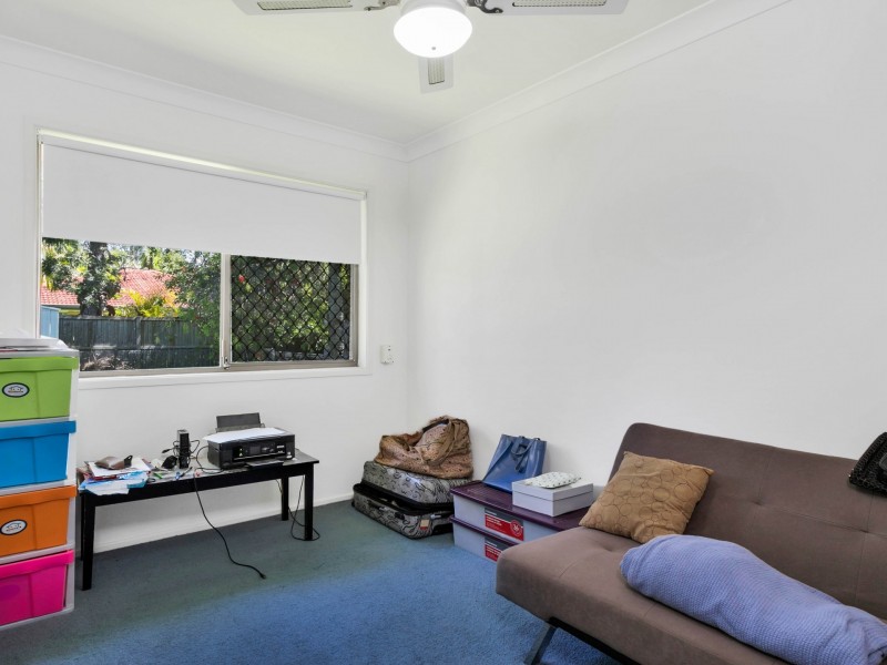 7 Kiah Close, Ocean Shores NSW 2483