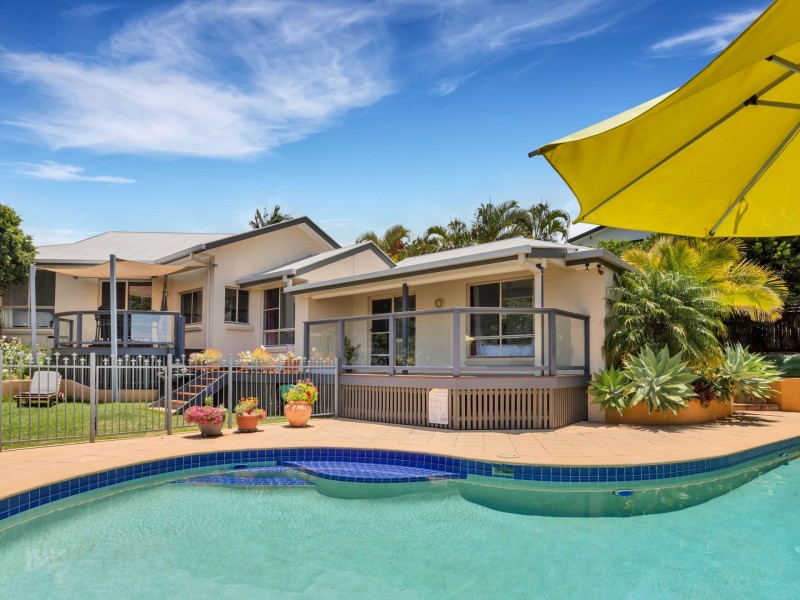 2 Napelle Court, Ocean Shores NSW 2483