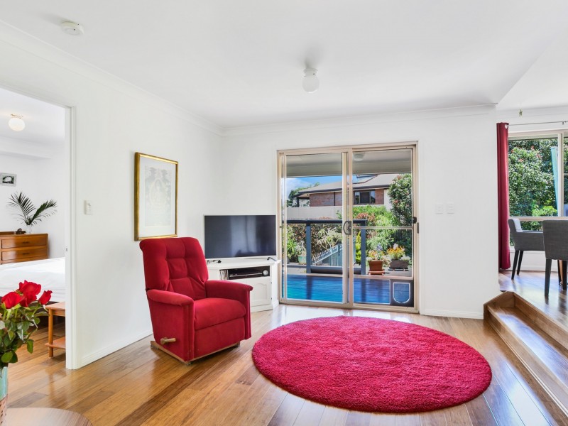 2 Napelle Court, Ocean Shores NSW 2483