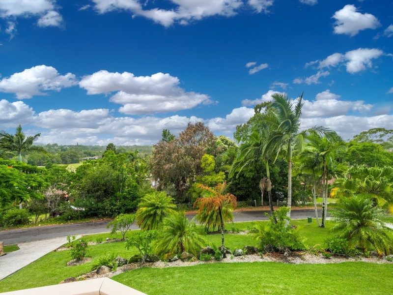 27 Yamble Drive, Ocean Shores NSW 2483