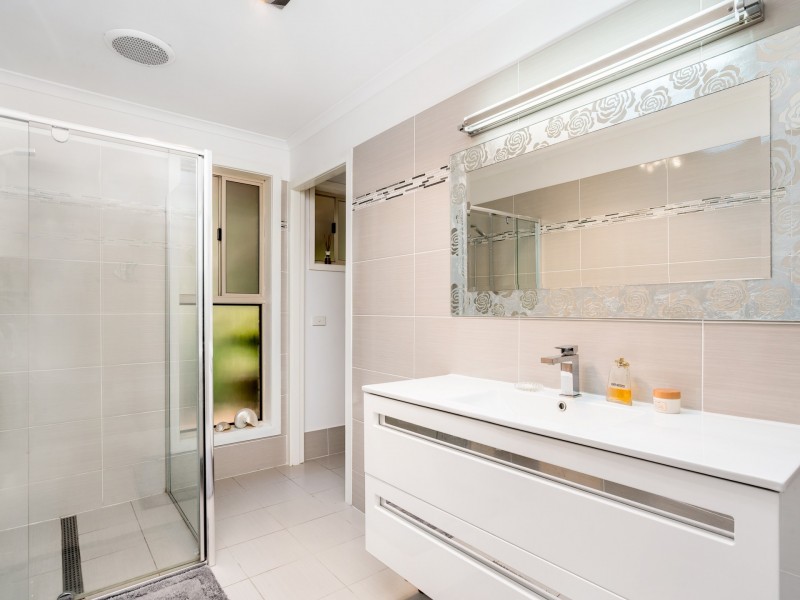 27 Yamble Drive, Ocean Shores NSW 2483