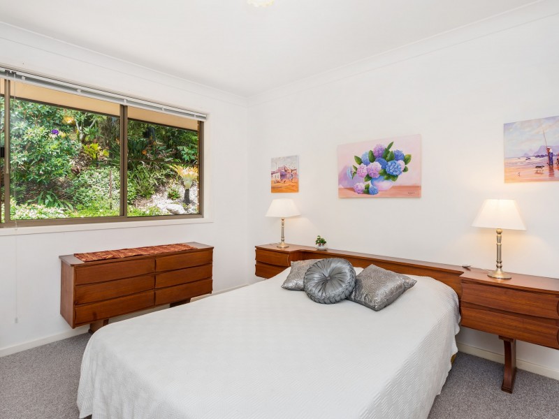 27 Yamble Drive, Ocean Shores NSW 2483