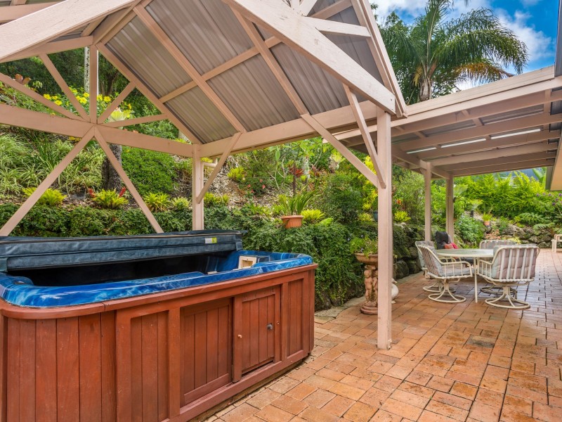 27 Yamble Drive, Ocean Shores NSW 2483