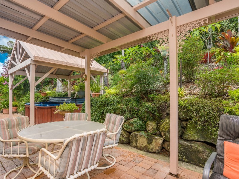 27 Yamble Drive, Ocean Shores NSW 2483