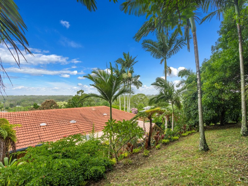 27 Yamble Drive, Ocean Shores NSW 2483