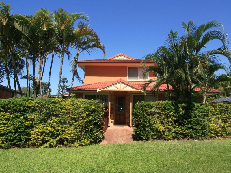 12/10 Balemo Drive, Ocean Shores NSW 2483