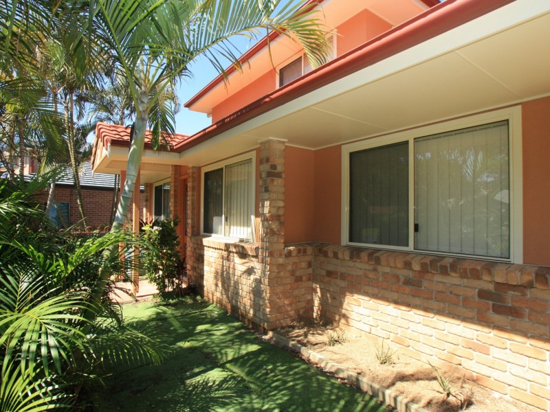 12/10 Balemo Drive, Ocean Shores NSW 2483