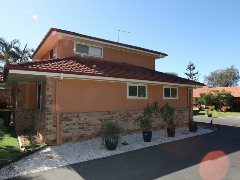 12/10 Balemo Drive, Ocean Shores NSW 2483