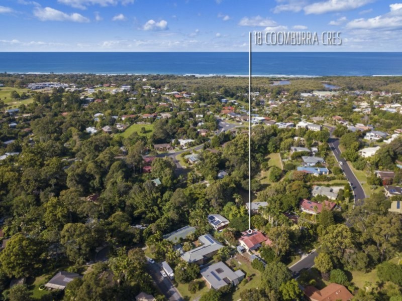 18 Coomburra Crescent, Ocean Shores NSW 2483
