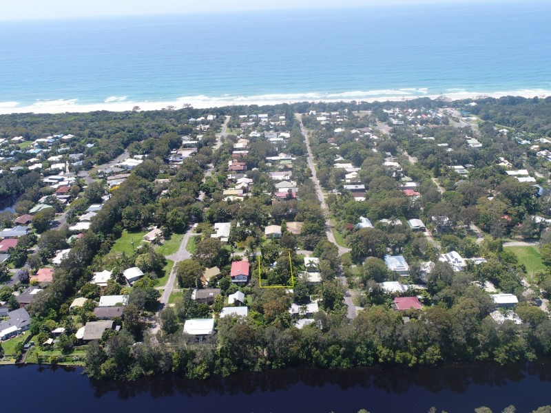 22 Royal Avenue, South Golden Beach NSW 2483