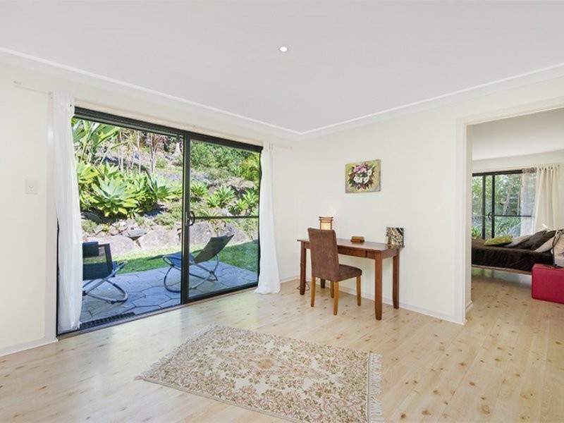 15 Mundurra Avenue, Ocean Shores NSW 2483