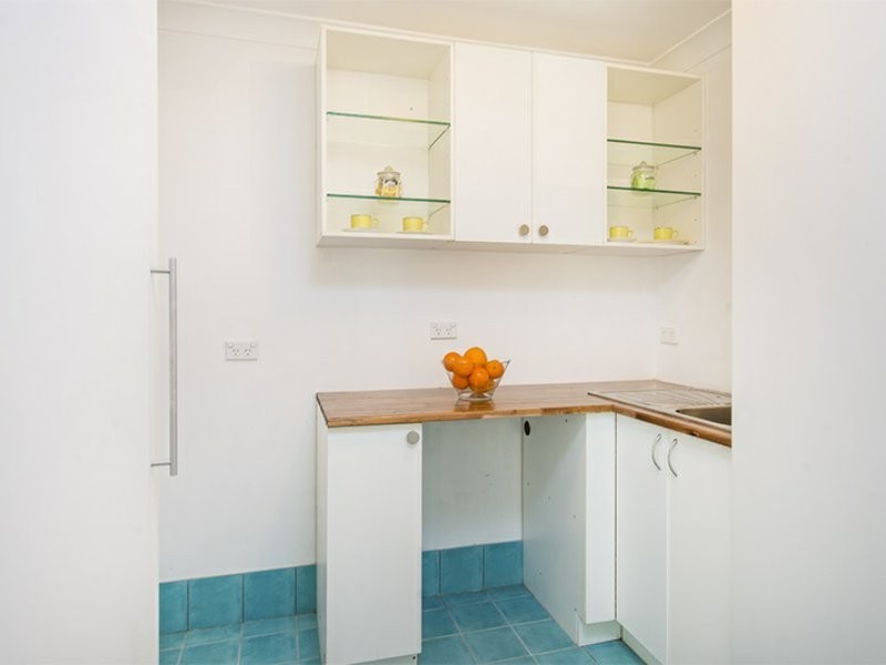 15 Mundurra Avenue, Ocean Shores NSW 2483