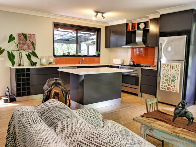 136 Balemo Drive, Ocean Shores NSW 2483