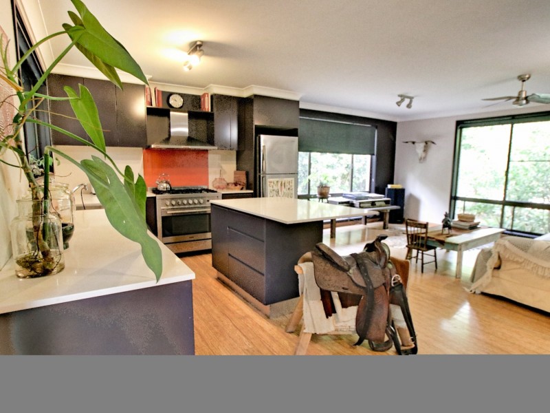 136 Balemo Drive, Ocean Shores NSW 2483