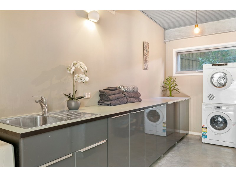 2/10 Narooma Drive, Ocean Shores NSW 2483