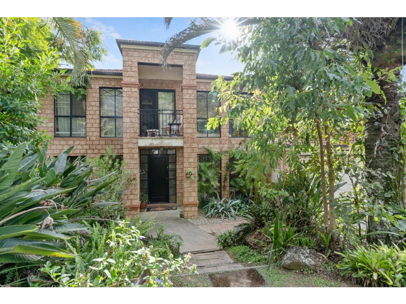 38 Yamble Drive, Ocean Shores NSW 2483