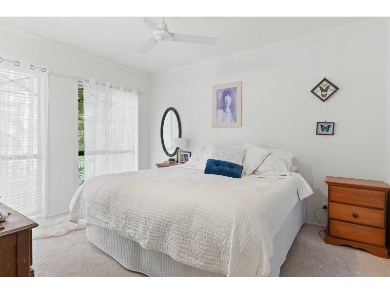 38 Yamble Drive, Ocean Shores NSW 2483