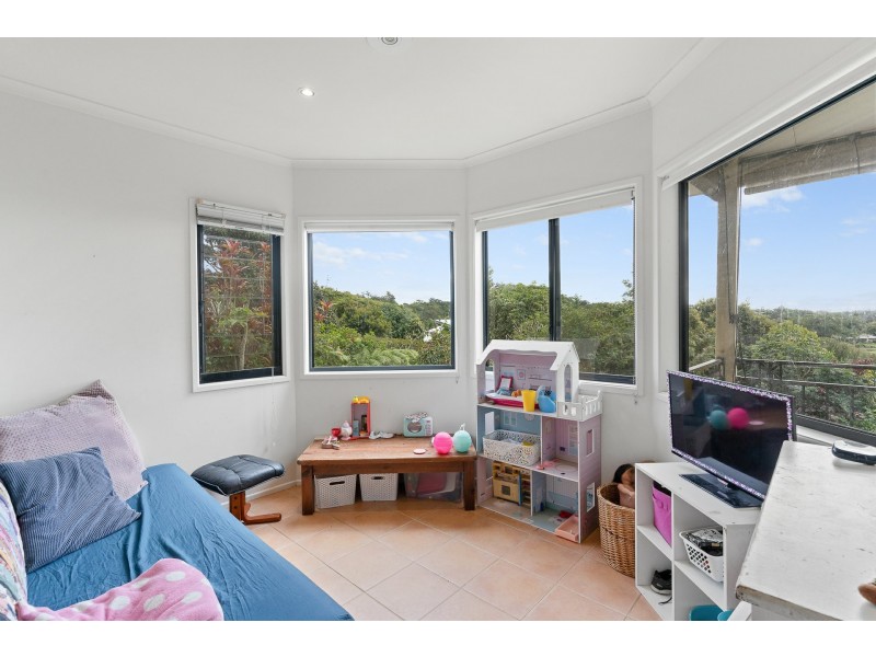 38 Yamble Drive, Ocean Shores NSW 2483