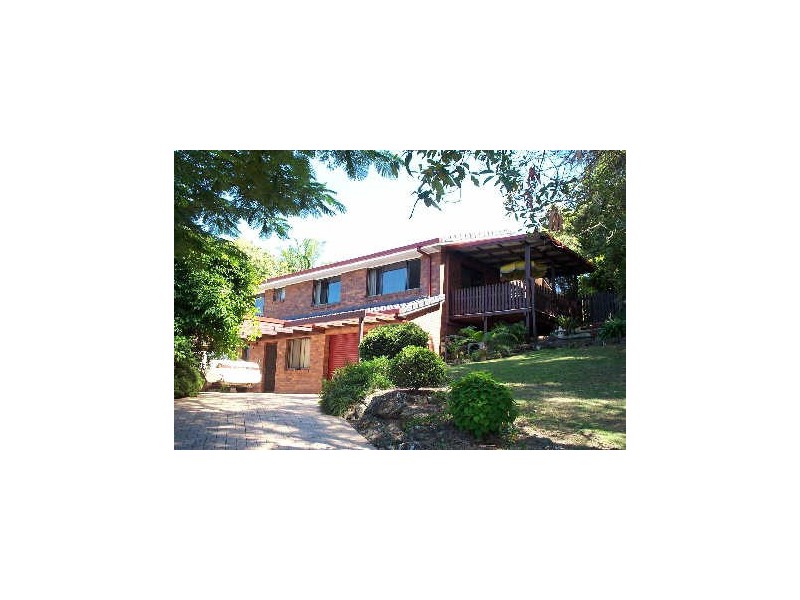 2A Wilpy Place, Ocean Shores NSW 2483