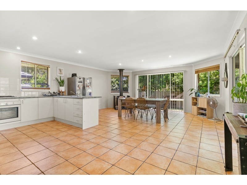 19 Glendale Crescent, Ocean Shores NSW 2483