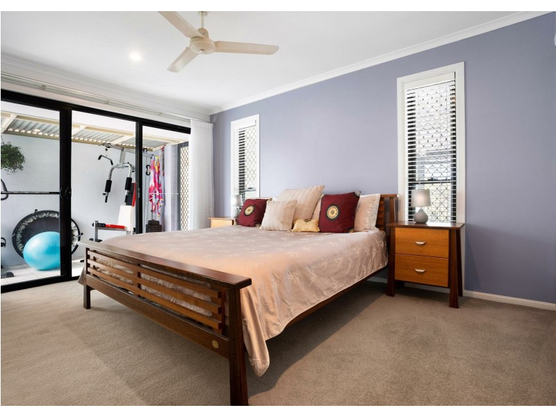 26E Coomburra Crescent, Ocean Shores NSW 2483