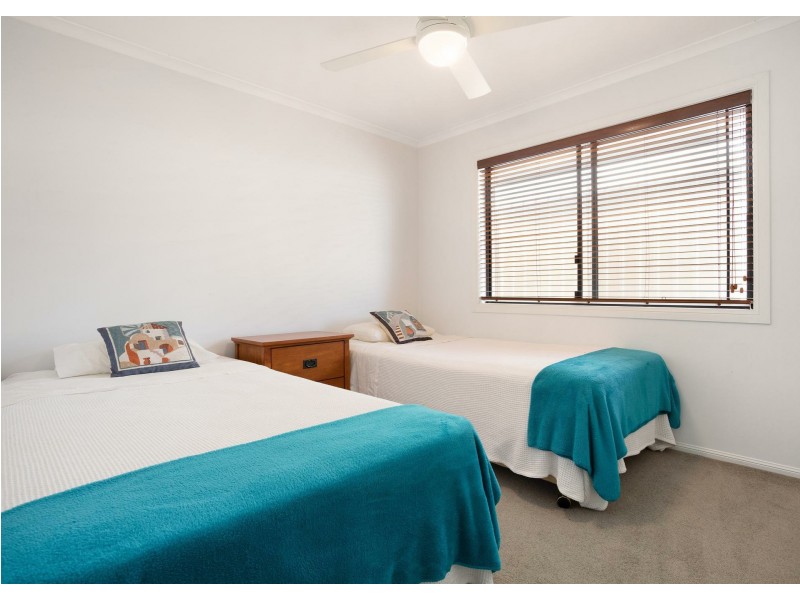 26E Coomburra Crescent, Ocean Shores NSW 2483