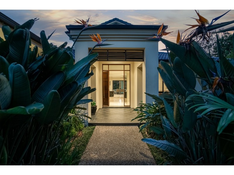 15 Barkala Court, Ocean Shores NSW 2483