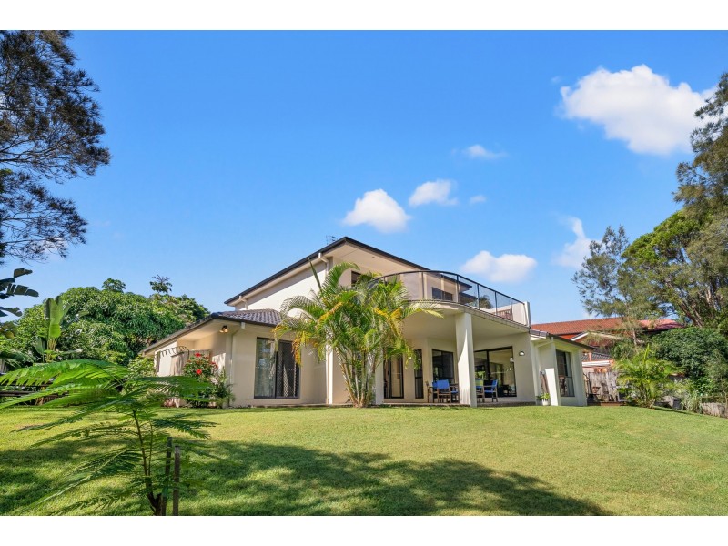 15 Barkala Court, Ocean Shores NSW 2483