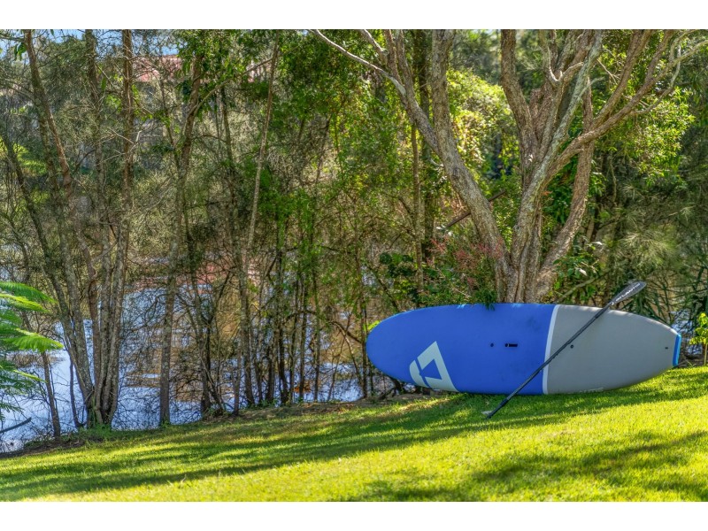 15 Barkala Court, Ocean Shores NSW 2483