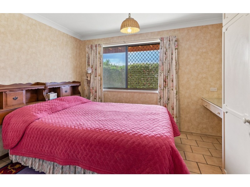 4 Kanandah Court, Ocean Shores NSW 2483