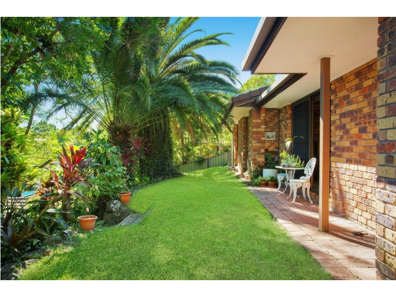 2 Tin Bin Way, Ocean Shores NSW 2483