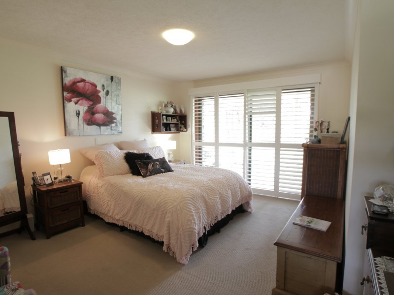 22 Narooma Drive, Ocean Shores NSW 2483