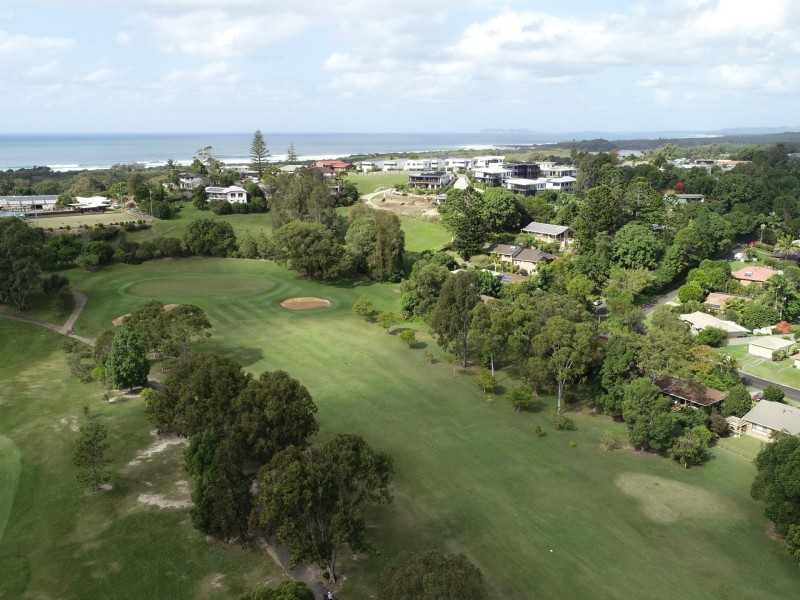 22 Narooma Drive, Ocean Shores NSW 2483