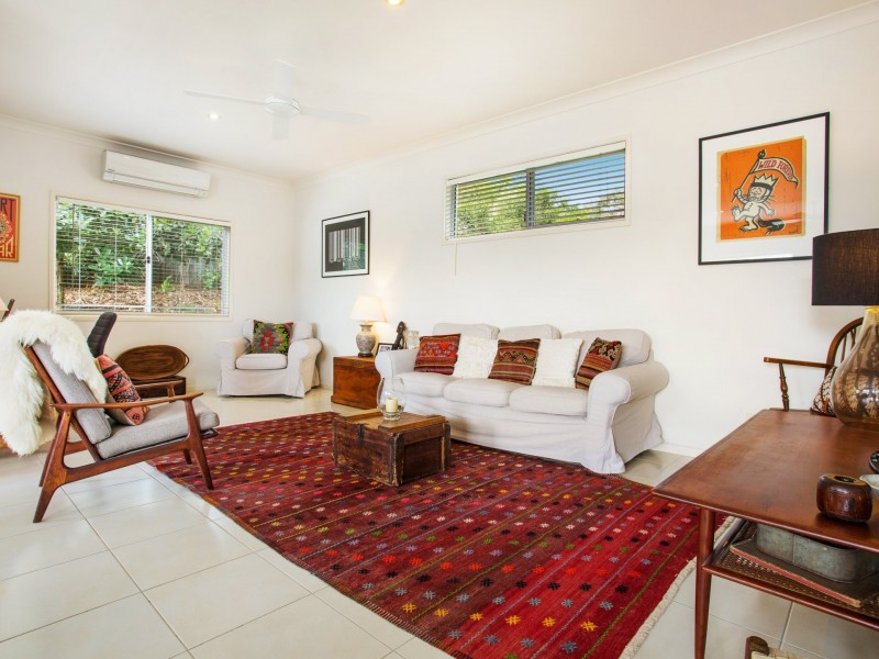 1B Namoi Glen, Ocean Shores NSW 2483