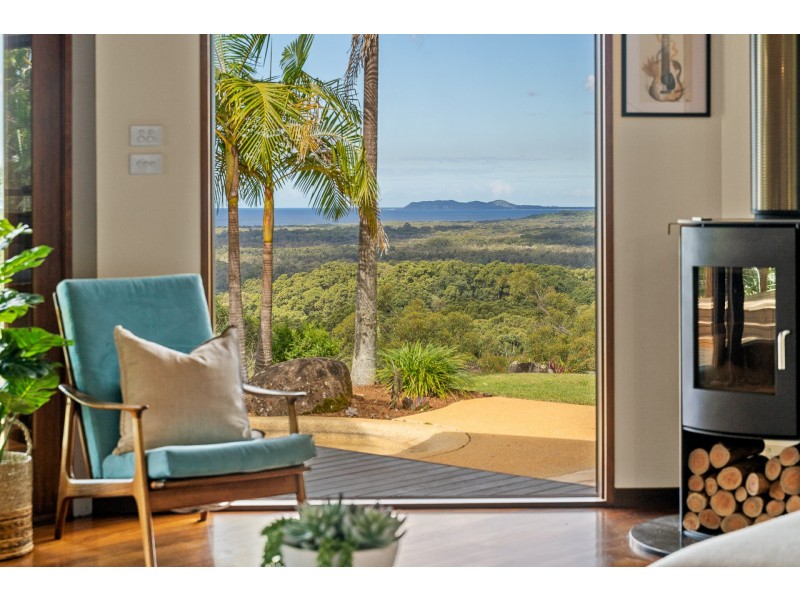 43 Synotts Lane, Ocean Shores NSW 2483