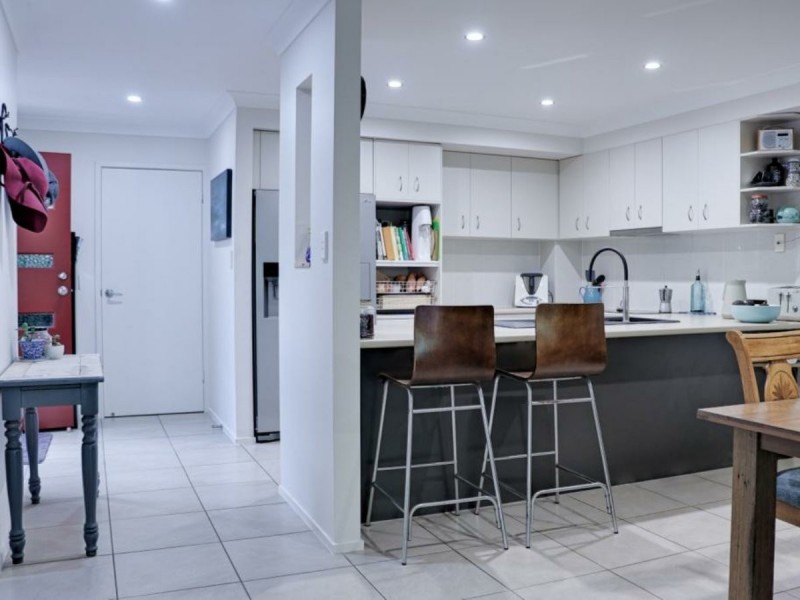 2/3 Bindaree Way, Ocean Shores NSW 2483