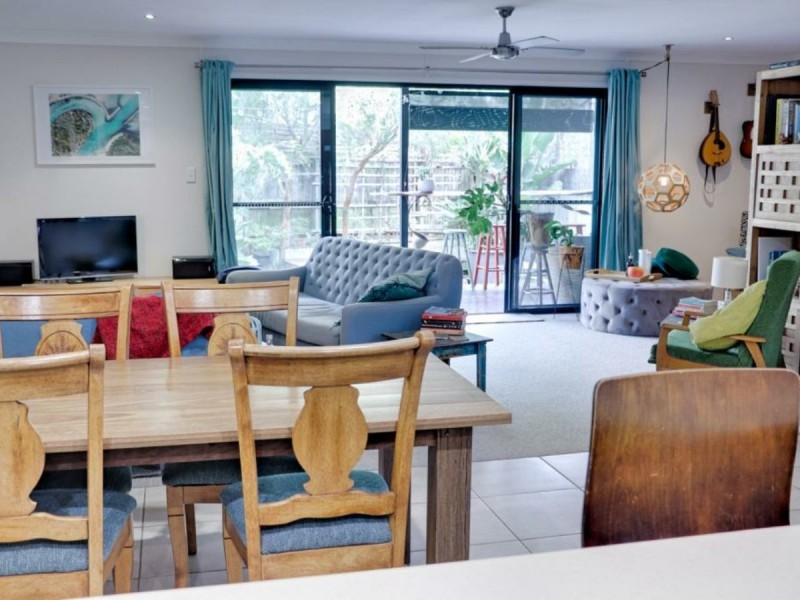 2/3 Bindaree Way, Ocean Shores NSW 2483