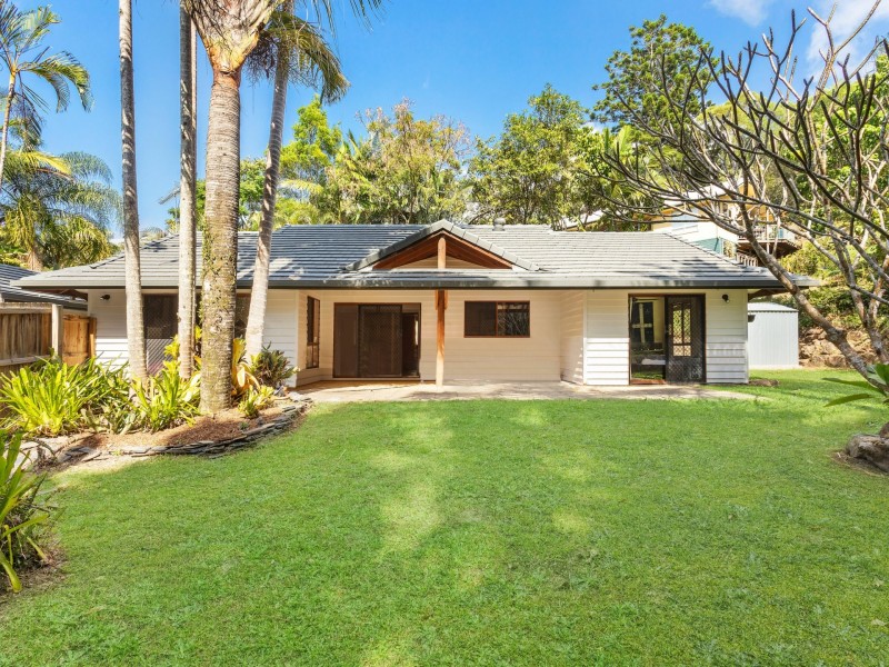 5 Gira Place, Ocean Shores NSW 2483