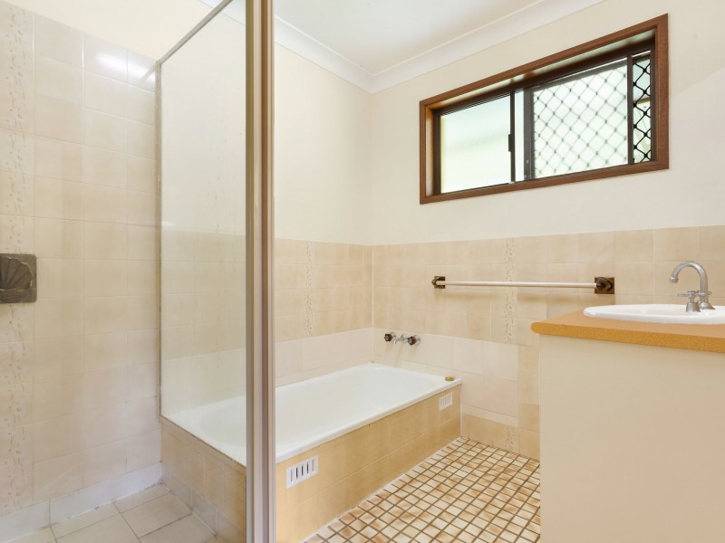 69 Rajah Rd, Ocean Shores NSW 2483