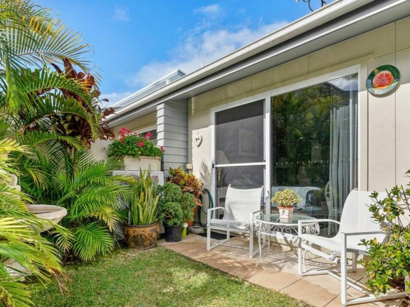 1/6-8 HALYARD COURT, Ocean Shores NSW 2483