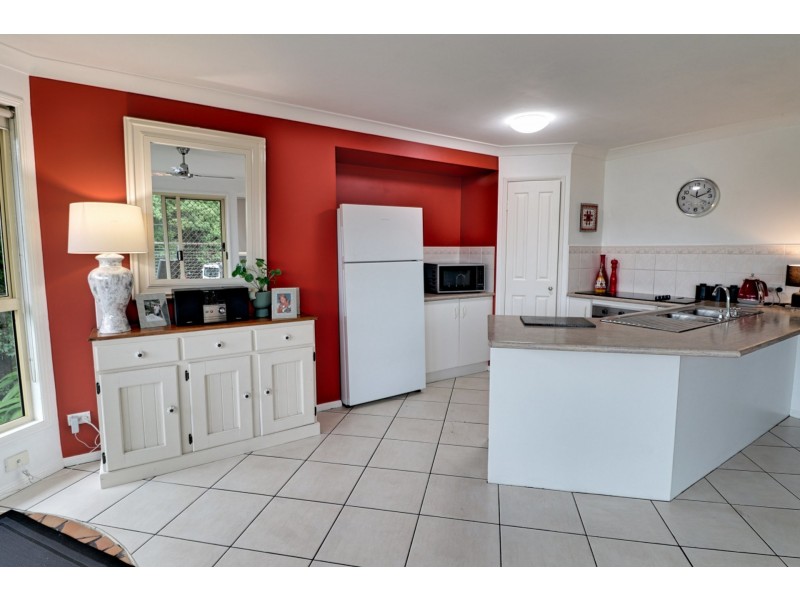 35 Yamble Drive, Ocean Shores NSW 2483