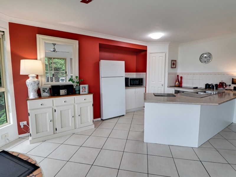 35 Yamble Drive, Ocean Shores NSW 2483