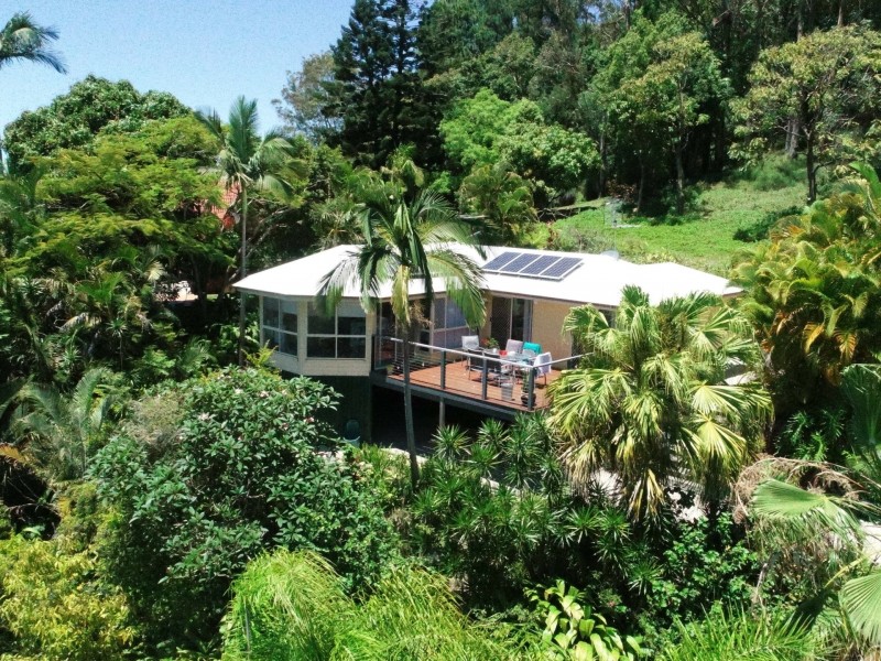 35 Yamble Drive, Ocean Shores NSW 2483