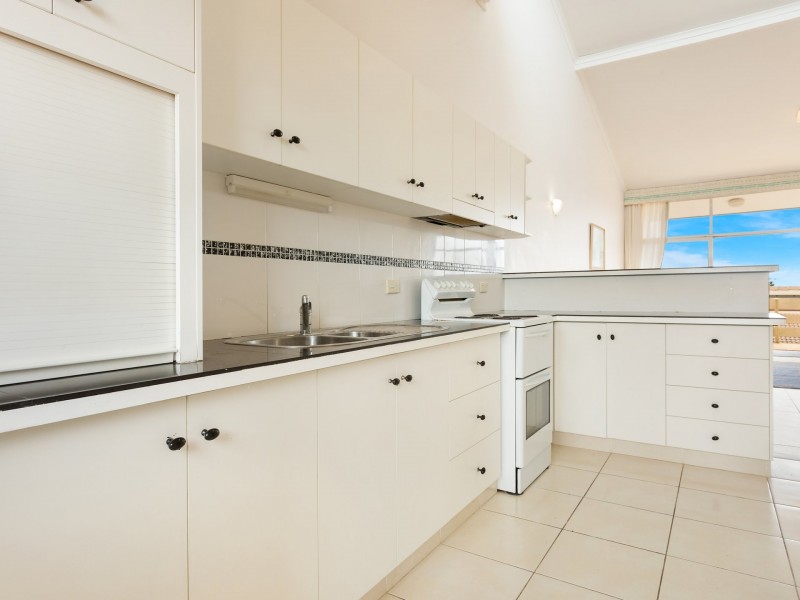 8/2 Langi Place, Ocean Shores NSW 2483