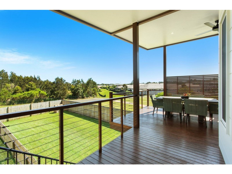 2/6 Hassett Drive, Pottsville NSW 2489